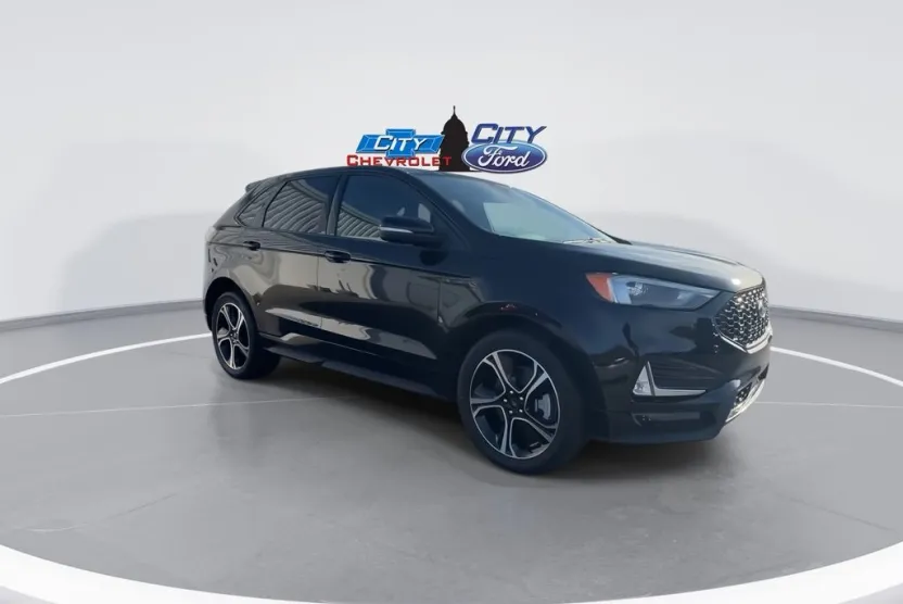 2024 Ford Edge ST photo 1