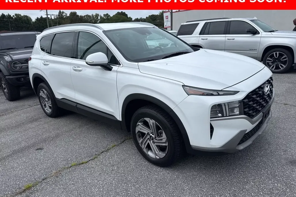 2023 Hyundai Santa Fe SEL photo 1