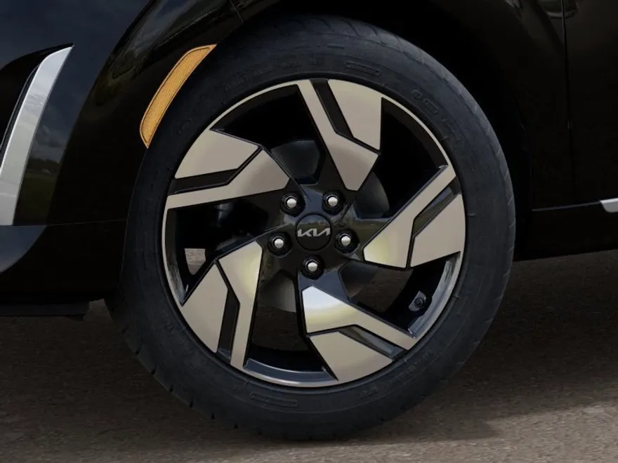 2025 Kia Soul GT-Line photo 1