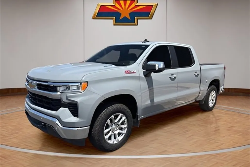 2024 Chevrolet Silverado 1500 LT photo 1