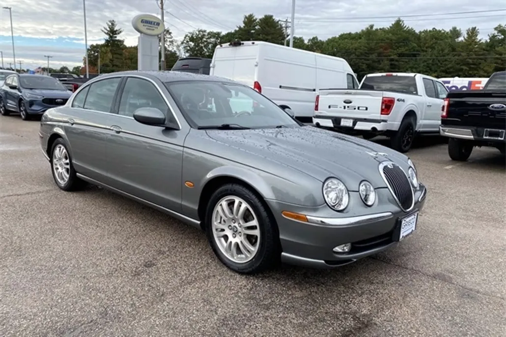 2003 Jaguar S-Type 4.2 photo 1