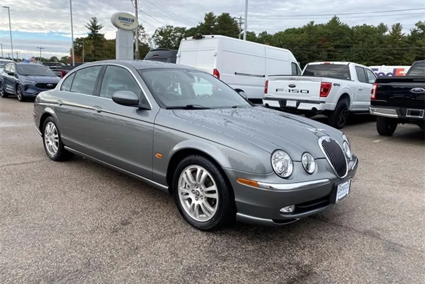 2003 Jaguar S-Type 4.2 photo 1