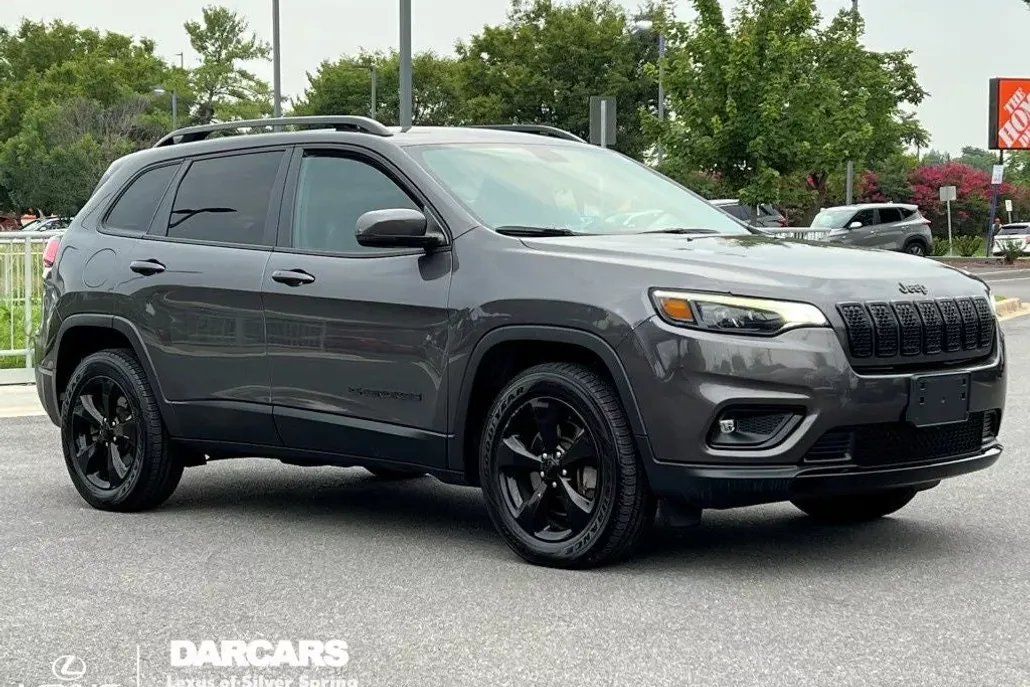 2020 Jeep Cherokee Altitude photo 1