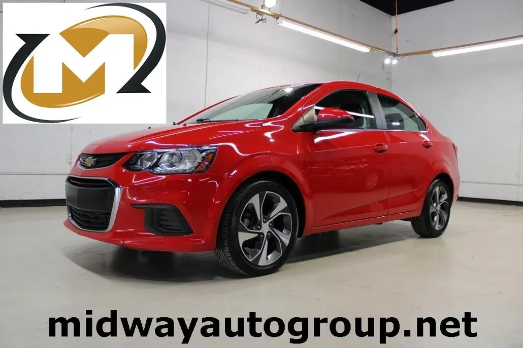 2020 Chevrolet Sonic Premier photo 1