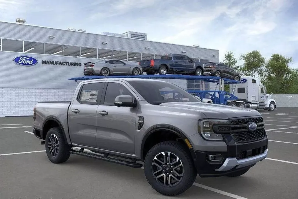 2025 Ford Ranger Lariat photo 1