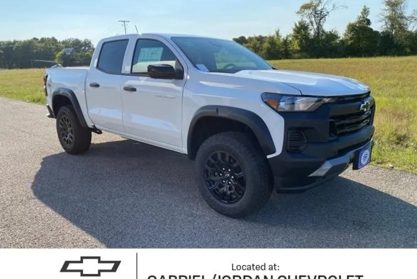2026 Chevrolet Colorado Trail Boss photo 1
