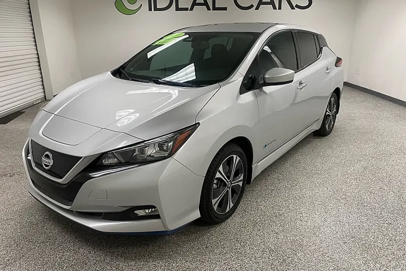 2019 Nissan Leaf SV Plus photo 1