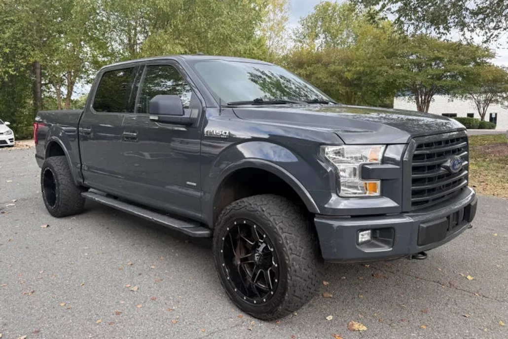 2016 Ford F-150 XLT photo 1