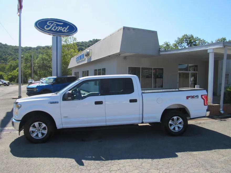 2017 Ford F-150 XLT photo 1