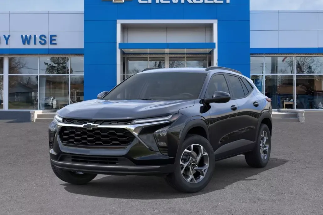 2025 Chevrolet Trax LT photo 1