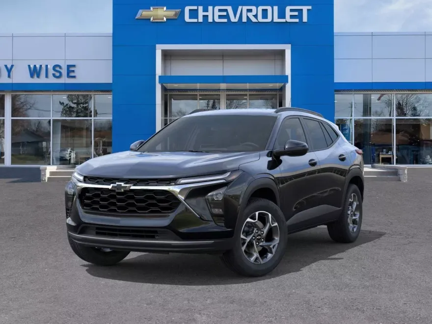 2025 Chevrolet Trax LT photo 1