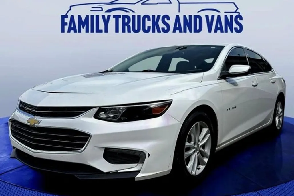 2022 Chevrolet Malibu 1LT photo 1