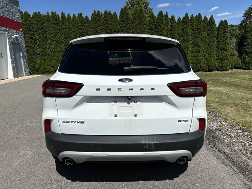 2024 Ford Escape Active photo 1