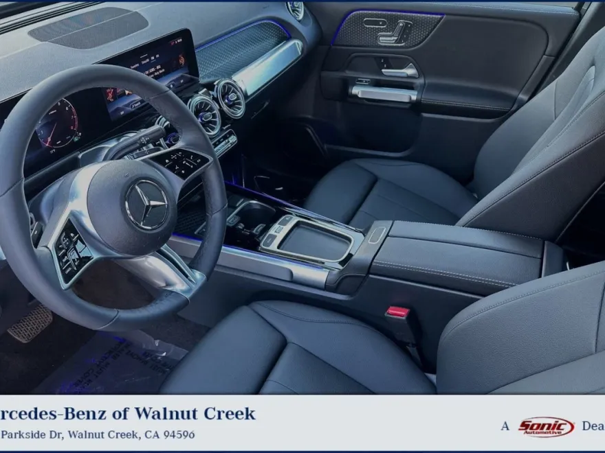 2025 Mercedes Benz GLB 250 photo 1