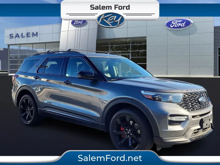 2023 Ford Explorer ST photo 1