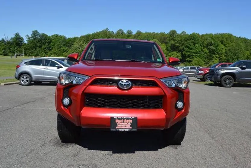 2014 Toyota 4Runner SR5 photo 1