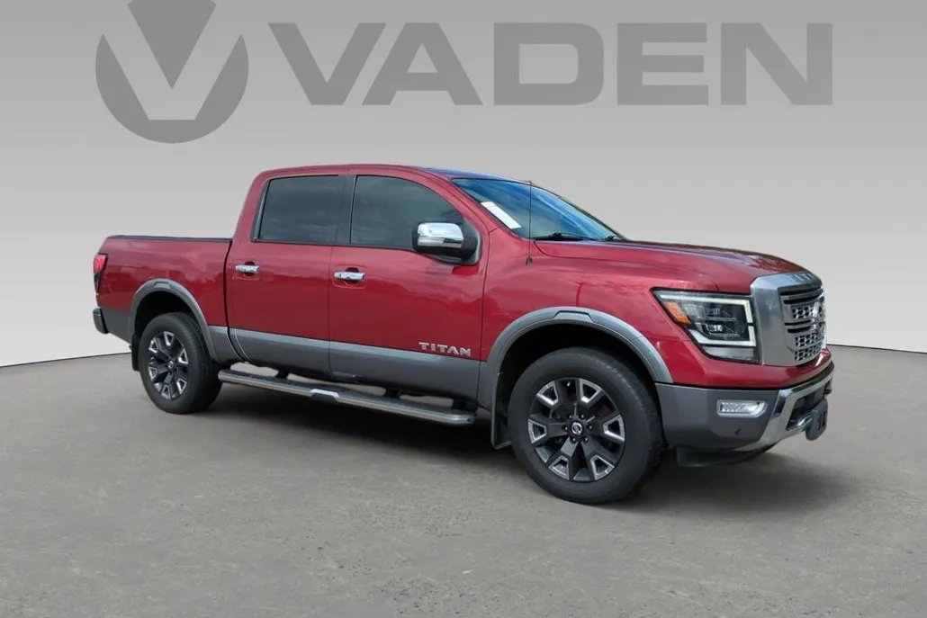 2021 Nissan Titan Crew Cab Platinum Reserve photo 1
