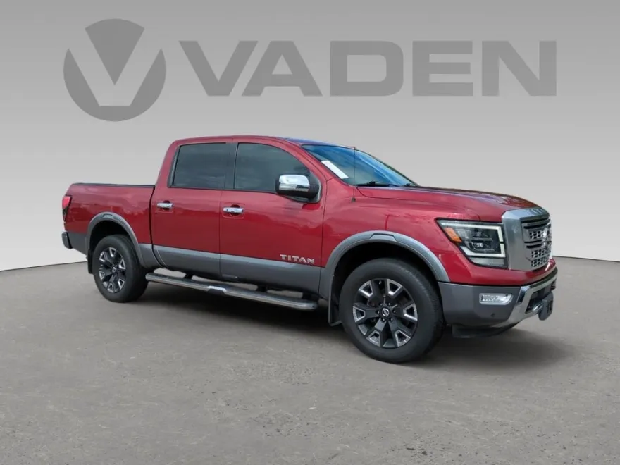 2021 Nissan Titan Crew Cab Platinum Reserve photo 1