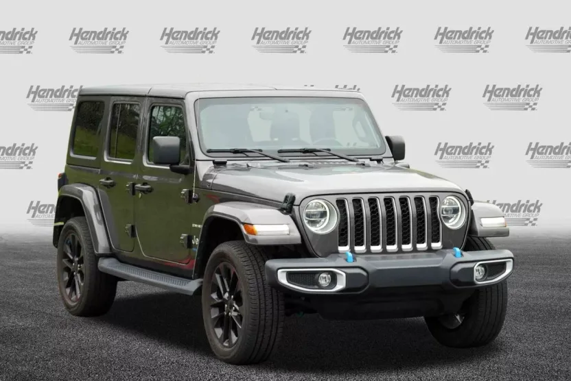 2022 Jeep Wrangler 4xe Unlimited Sahara photo 1