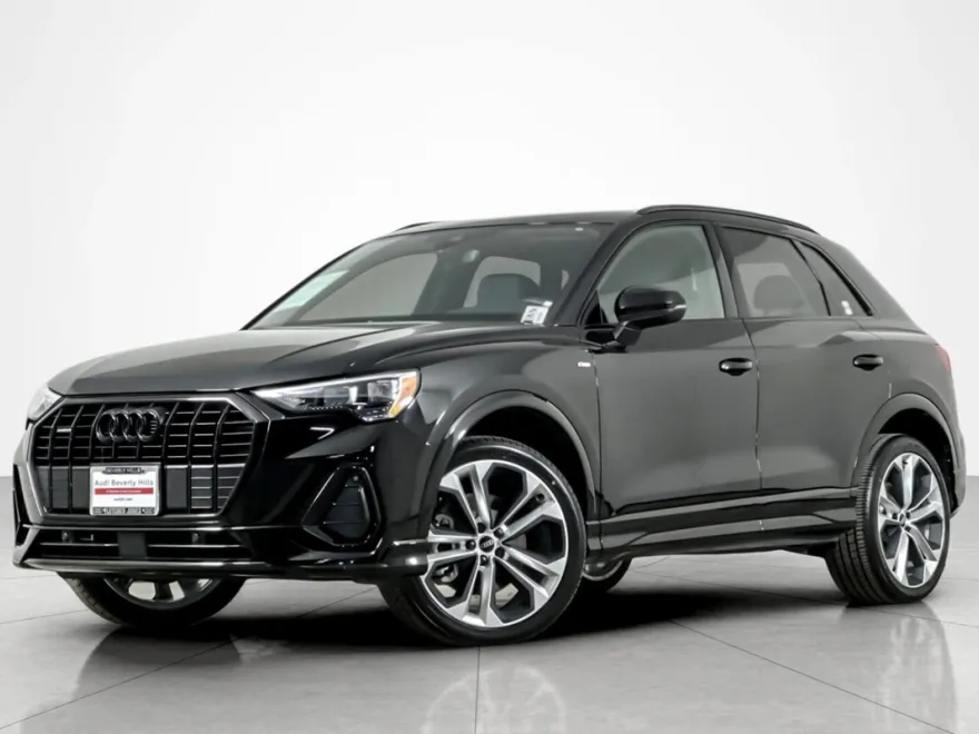 2021 Audi Q3 S line Premium 45 TFSI photo 1