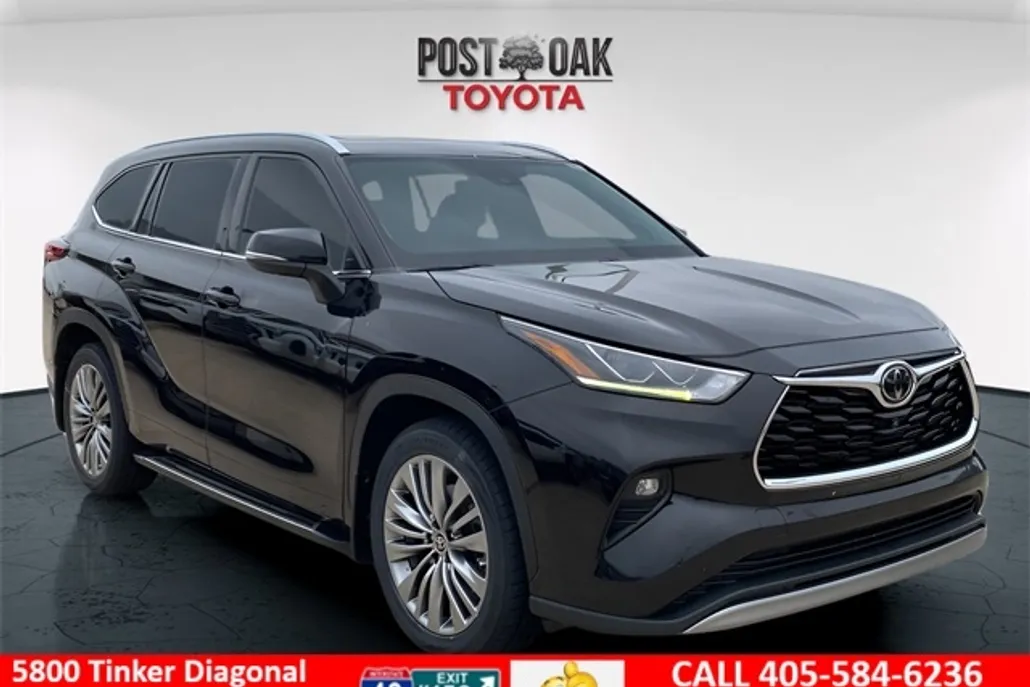 2021 Toyota Highlander Platinum photo 1