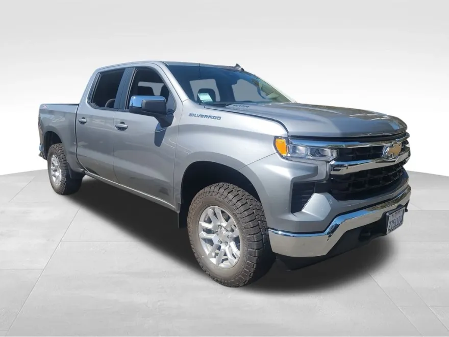 2025 Chevrolet Silverado 1500 LT photo 1