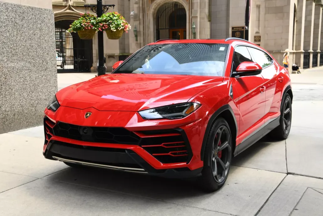 2019 Lamborghini Urus photo 1