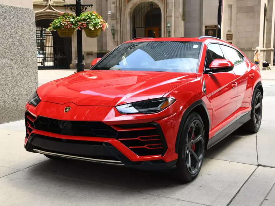 2019 Lamborghini Urus photo 1