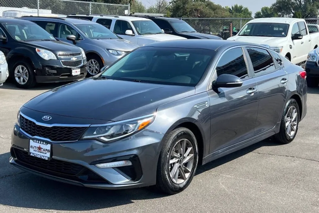 2020 Kia Optima LX SE photo 1