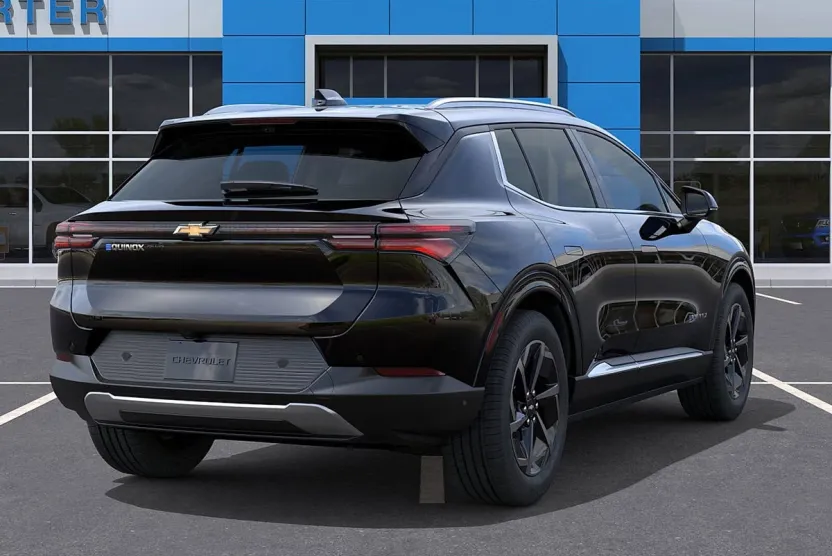 2025 Chevrolet Equinox LT photo 1