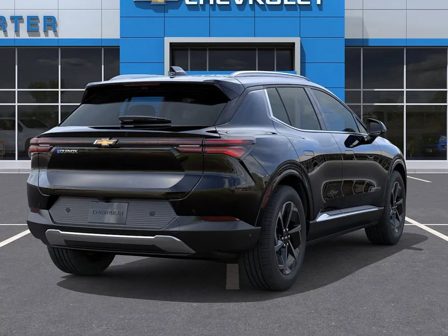 2025 Chevrolet Equinox LT photo 1