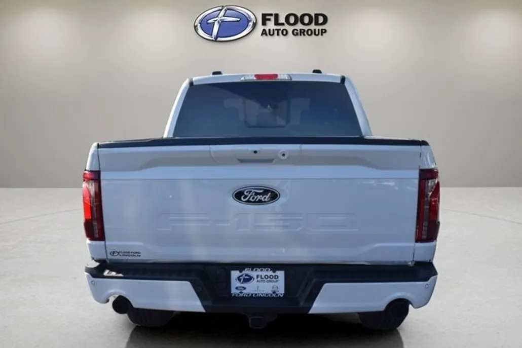 2025 Ford F-150 Lariat photo 1