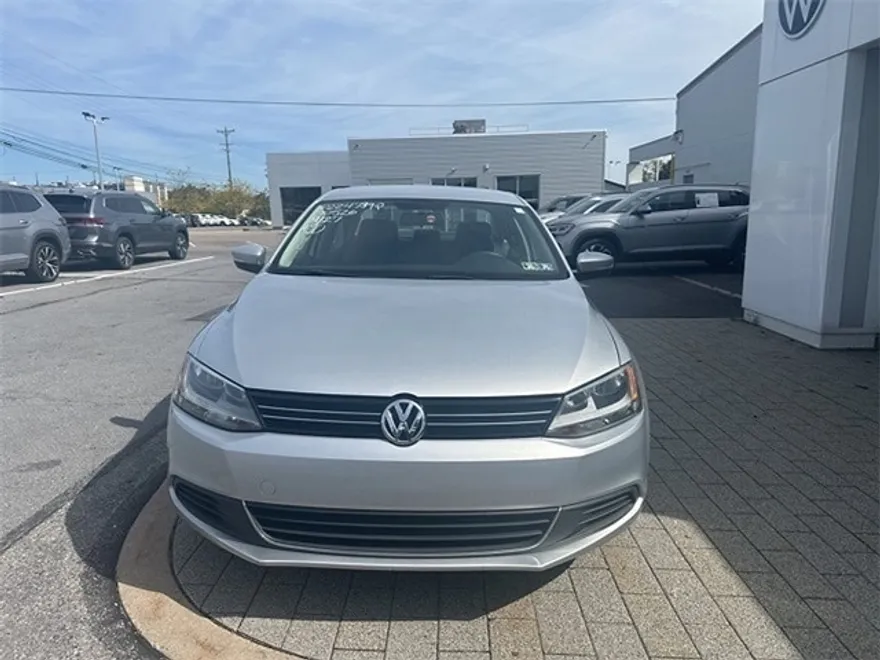 2013 Volkswagen Jetta 2.5L SE photo 1