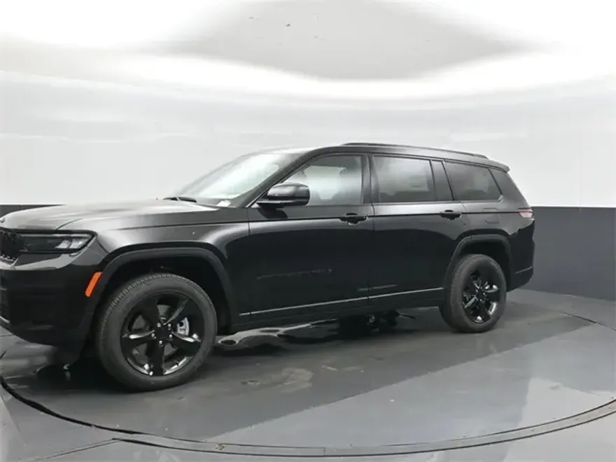 2025 Jeep Grand Cherokee Altitude X photo 1