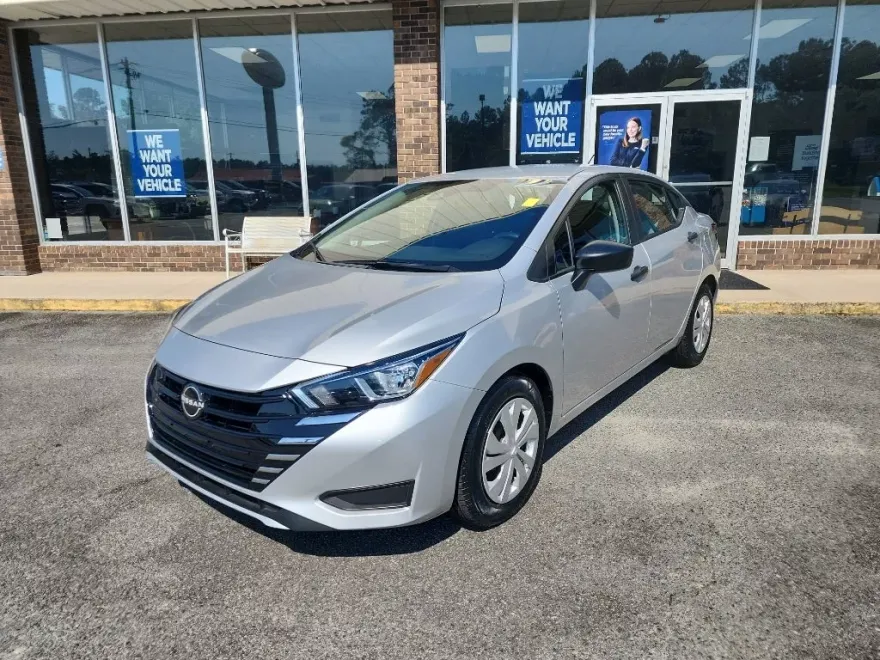 2024 Nissan Versa S photo 1