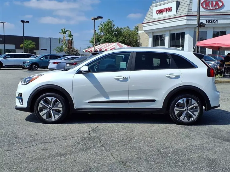 2022 Kia Niro EV EX Premium photo 1