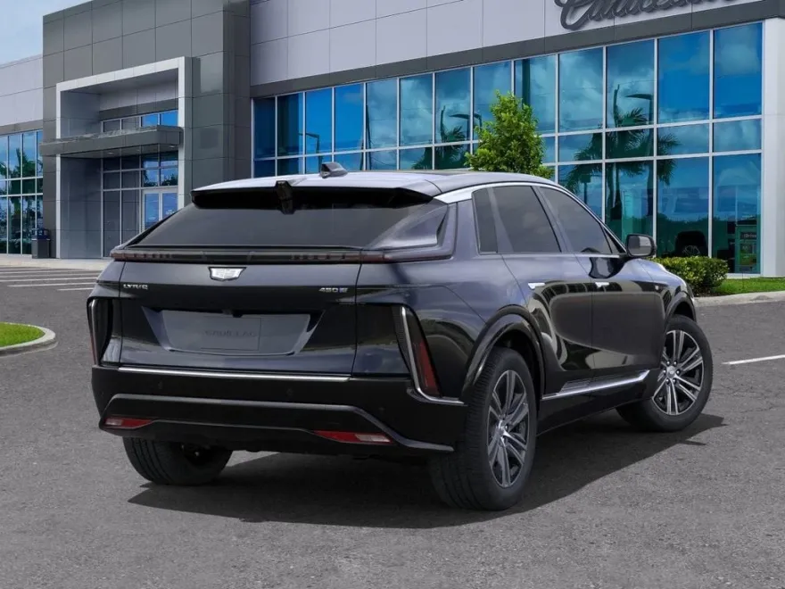 2025 Cadillac Lyriq Luxury photo 1