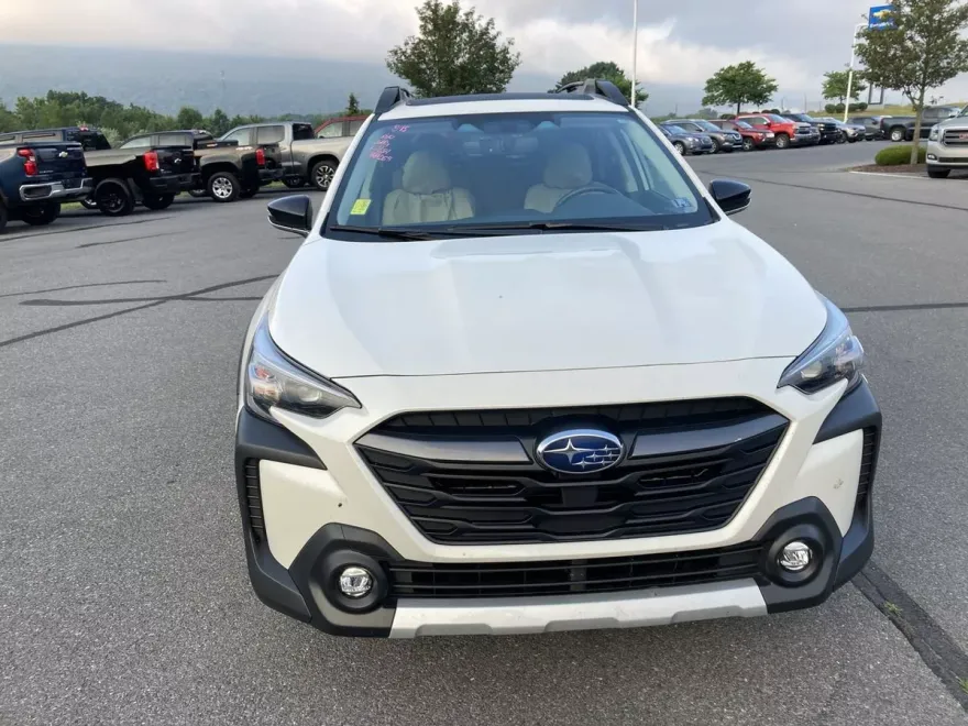 2024 Subaru Outback Limited photo 1