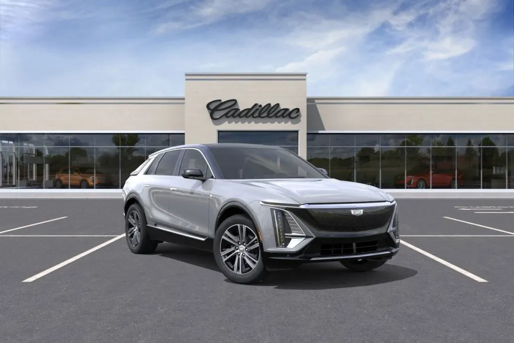 2025 Cadillac Lyriq Luxury photo 1