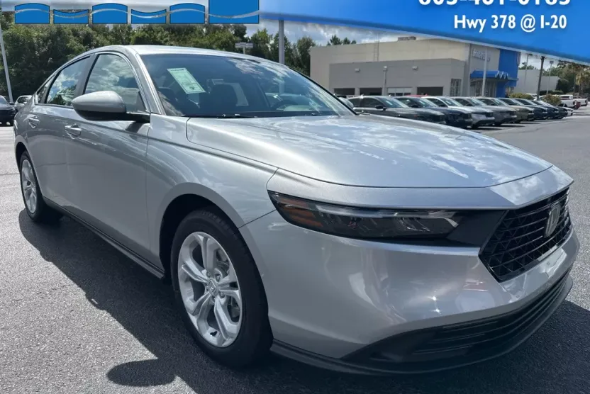 2025 Honda Accord LX photo 1
