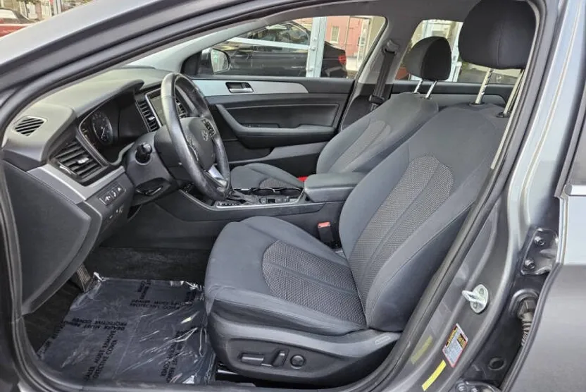 2019 Hyundai Sonata Limited photo 1
