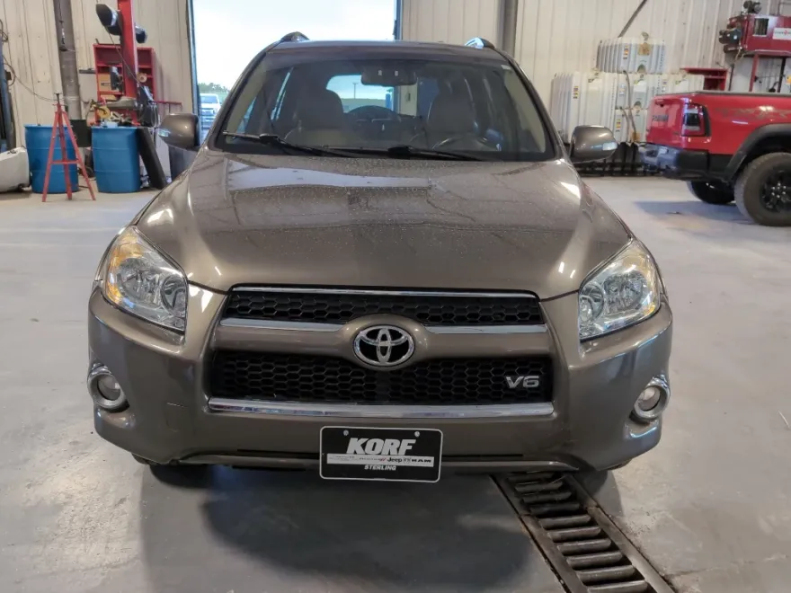 2010 Toyota RAV4 Limited photo 1