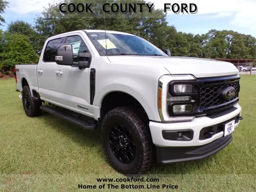 2025 Ford F-250 Lariat photo 1