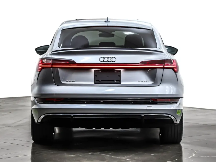 2023 Audi e-tron Sportback S line Premium Plus photo 1