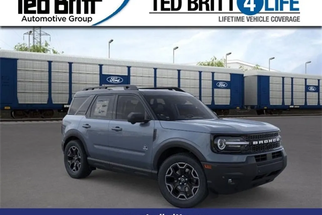 2025 Ford Bronco Sport Outer Banks photo 1