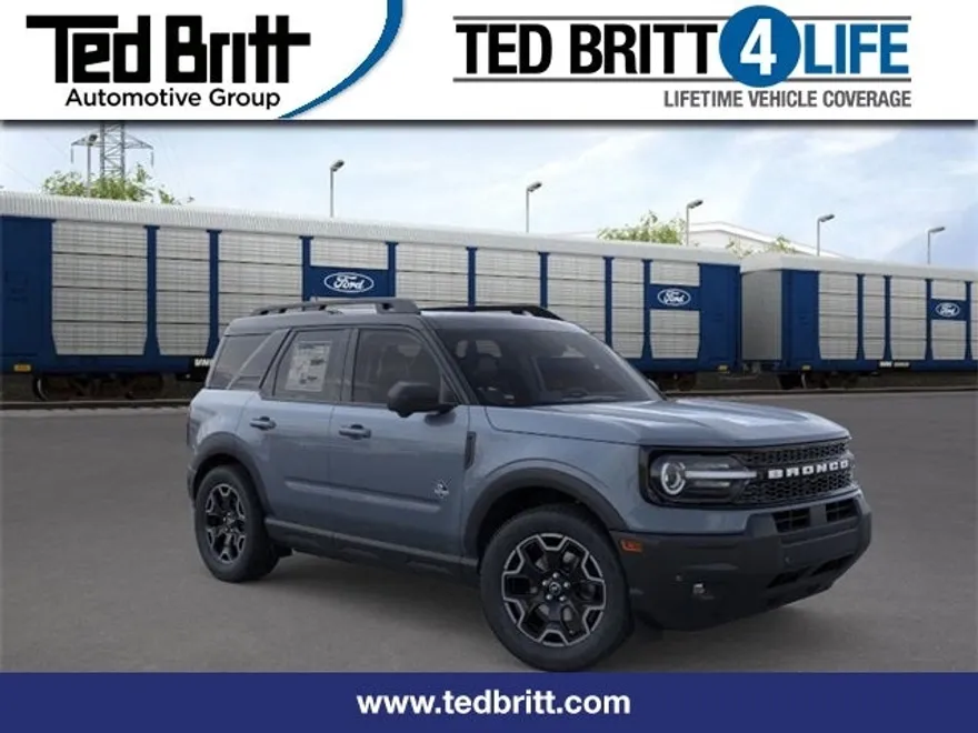2025 Ford Bronco Sport Outer Banks photo 1