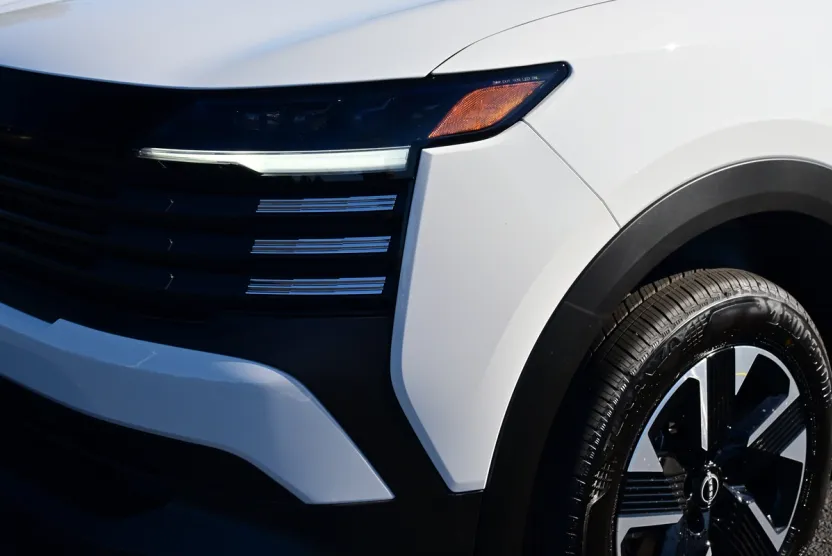 2026 Nissan Kicks SV photo 1
