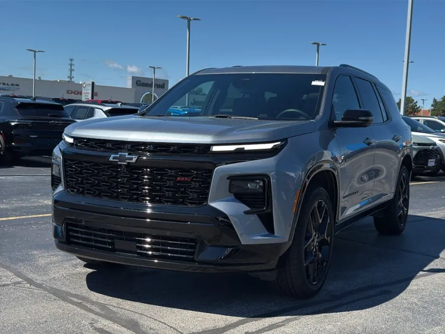 2024 Chevrolet Traverse RS photo 1