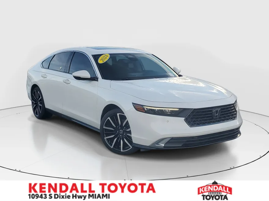 2024 Honda Accord Hybrid Touring photo 1