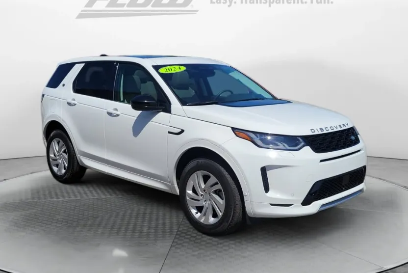 2024 Land Rover Discovery Sport S photo 1